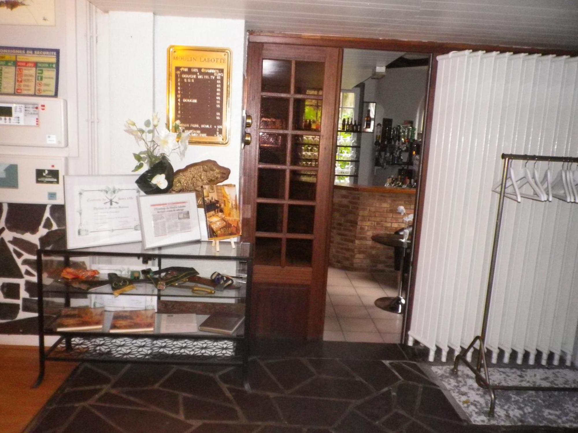 Hotel Ermitage Du Moulin Labotte Haybes Eksteriør billede